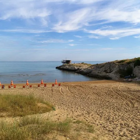 Village Baia Falcone * Vieste